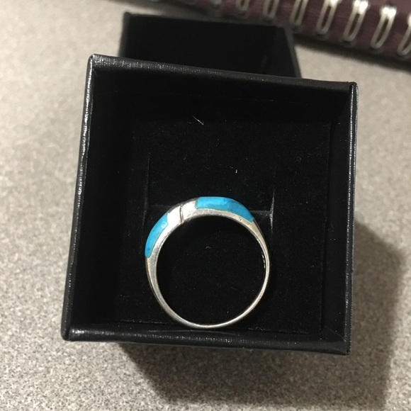 Genuine Navajo turquoise ring - Picture 2 of 4